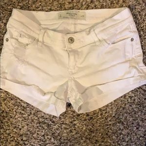 Abracrombie and Fitch white shorts
